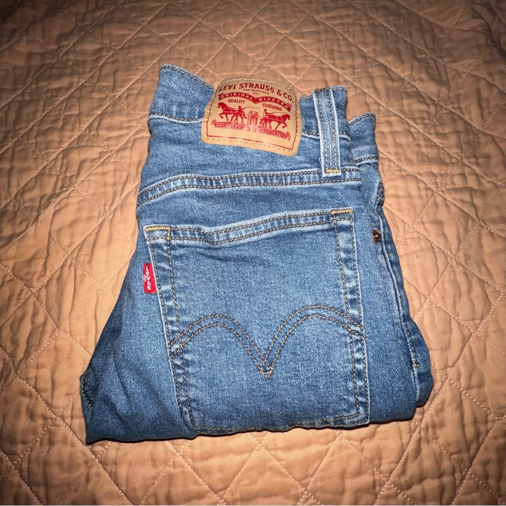 Levi’s Wedgie Skinny